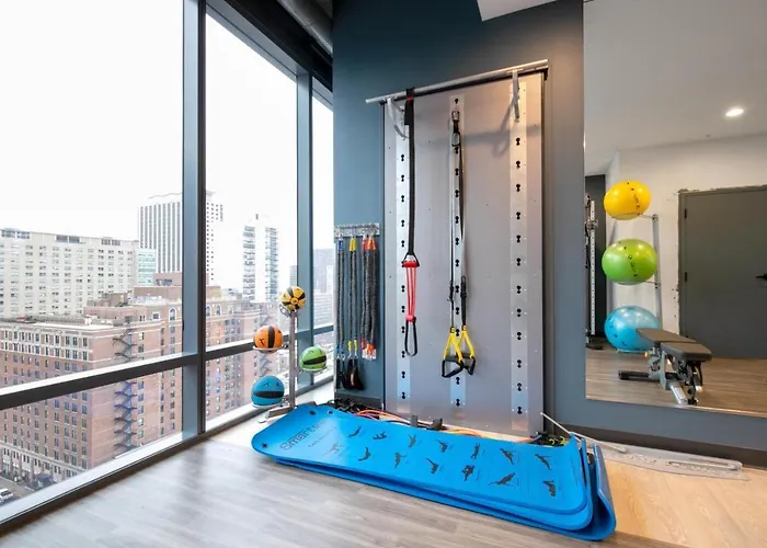 Lakeview 2br W Gym Grills Nr Lakefront Trail Chi-985 * Chicago