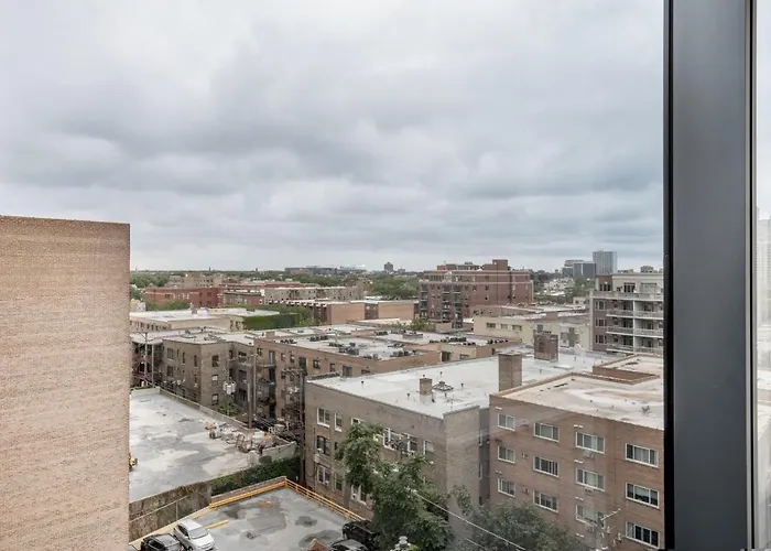 Lakeview 2br W Gym Grills Nr Lakefront Trail Chi-985 Chicago